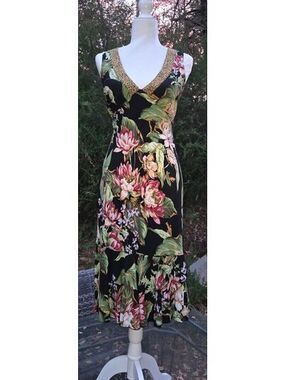 Zebra Resort Luxury Vacation Floral Midi Dress Black V-Neck Sleeveless Medium